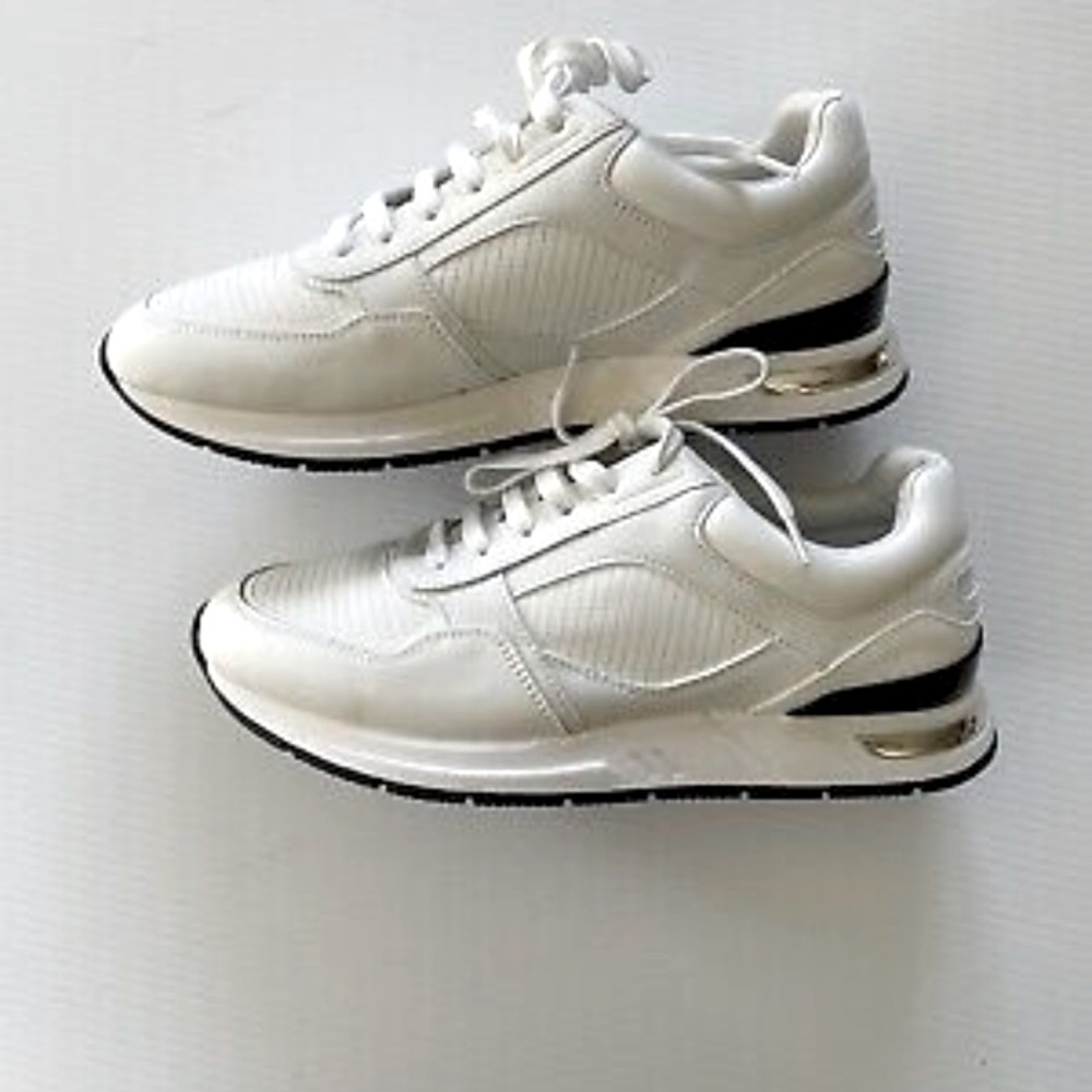 Zara size 12 US (45 EU)